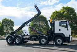 2025 Isuzu Fyh FYH300-350 Auto