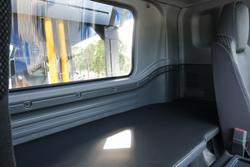 2025 Isuzu Fyh FYH300-350 Auto