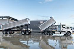 2024 Freightliner Cascadia 126 Tipper White