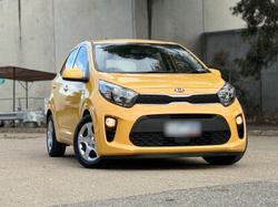 2017 Kia
                Picanto S