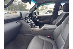2024 Toyota
Landcruiser VX