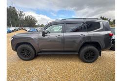 2024 Toyota
Landcruiser VX