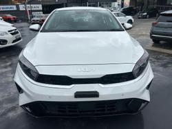 2021 Kia
Cerato S