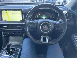 2021 MG
HS PHEV Essence