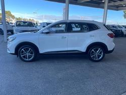2021 MG
HS PHEV Essence