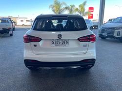 2021 MG
HS PHEV Essence