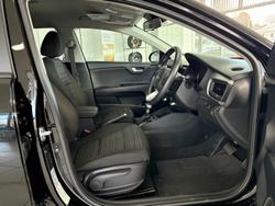 2023 Kia
Stonic Sport