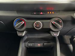 2023 Kia
Stonic Sport
