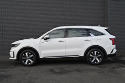 2022 Kia
                Sorento Sport