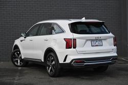 2022 Kia
                Sorento Sport