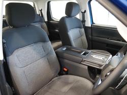 2025 LDV
Terron 9 Origin