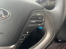 2017 Kia
Cerato S
