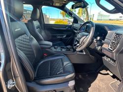 2023 Ford
Everest Platinum