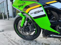 2025 Kawasaki NINJA ZX-6R (636) KRT EDITION Green