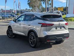 2024 Nissan
                QASHQAI ST-L