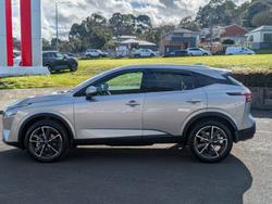 2024 Nissan
                QASHQAI ST-L