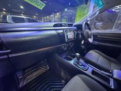 2017 Toyota
Hilux Workmate