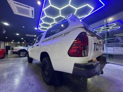 2017 Toyota
Hilux Workmate