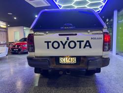 2017 Toyota
Hilux Workmate