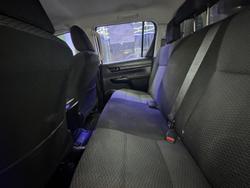 2017 Toyota
Hilux Workmate