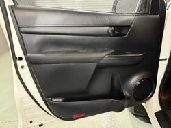 2017 Toyota
Hilux Workmate