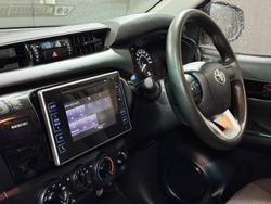 2017 Toyota
Hilux Workmate