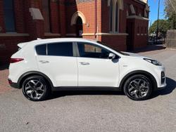 2019 Kia
Sportage SX+