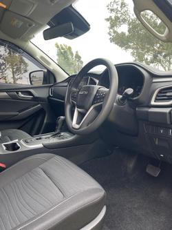 2022 Isuzu
MU-X LS-M