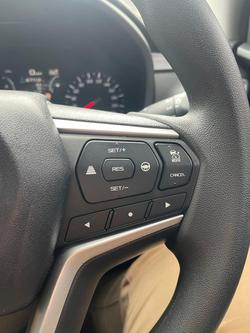 2022 Isuzu
MU-X LS-M