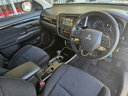 2018 Mitsubishi Outlander ES ZL MY19 White