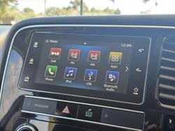 2018 Mitsubishi Outlander ES ZL MY19 White