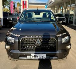 2025 Mitsubishi Triton GLX