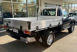 2025 Mitsubishi Triton GLX