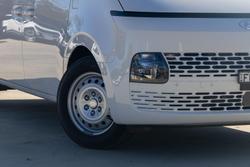 2025 Hyundai
STARIA LOAD