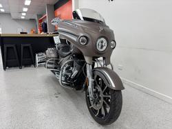 2017 INDIAN CHIEF CLASSIC Silver