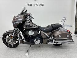 2017 INDIAN CHIEF CLASSIC Silver