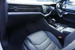 2021 Volkswagen
Touareg 210TDI R-Line