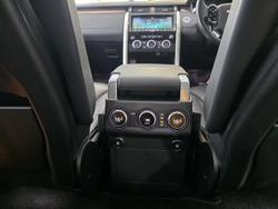 2019 Land Rover
                Discovery SD6 HSE
