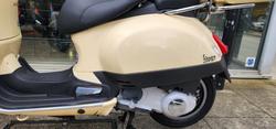 2009 VESPA GTV 250ie CREAM