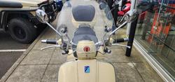 2009 VESPA GTV 250ie CREAM