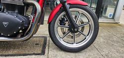 2013 Triumph BONNEVILLE 100 SE
