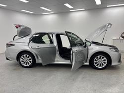 2024 Toyota Camry Ascent AXVH80R Silver Pearl