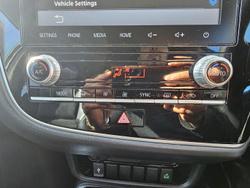 2020 Mitsubishi
                Outlander LS