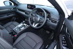 2025 Mazda
CX-5 G25 Akera