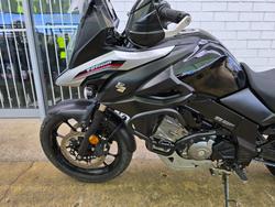 2017 Suzuki V-STROM 650 (DL650A) Black