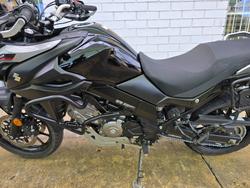 2017 Suzuki V-STROM 650 (DL650A) Black