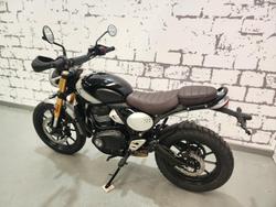 2025 Triumph Scrambler 400 X Scrambler Black