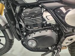 2025 Triumph Scrambler 400 X Scrambler Black