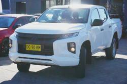 2020 Mitsubishi
Triton GLX