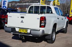 2020 Mitsubishi
Triton GLX